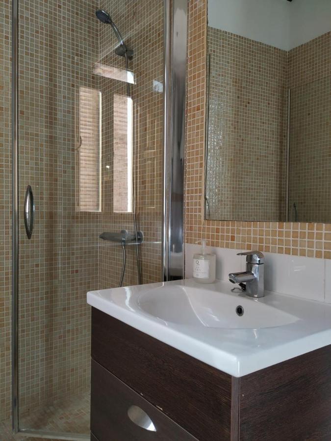 Bonito Apartamento Con Encanto En Casco Antiguo Ron 7 Valenciayole Apartment Exterior photo
